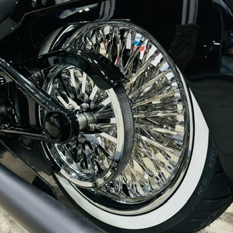 Softail Chrome Smooth Lip with Twisted Spokes