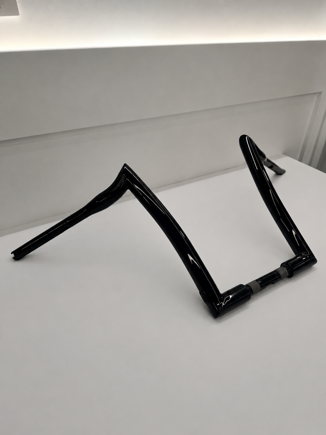Pre - Owned 14” Black Meat Hook Handlebars (Road King/Softail)