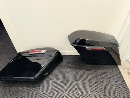 OEM Harley-Davidson Road King Saddlebags – 2016