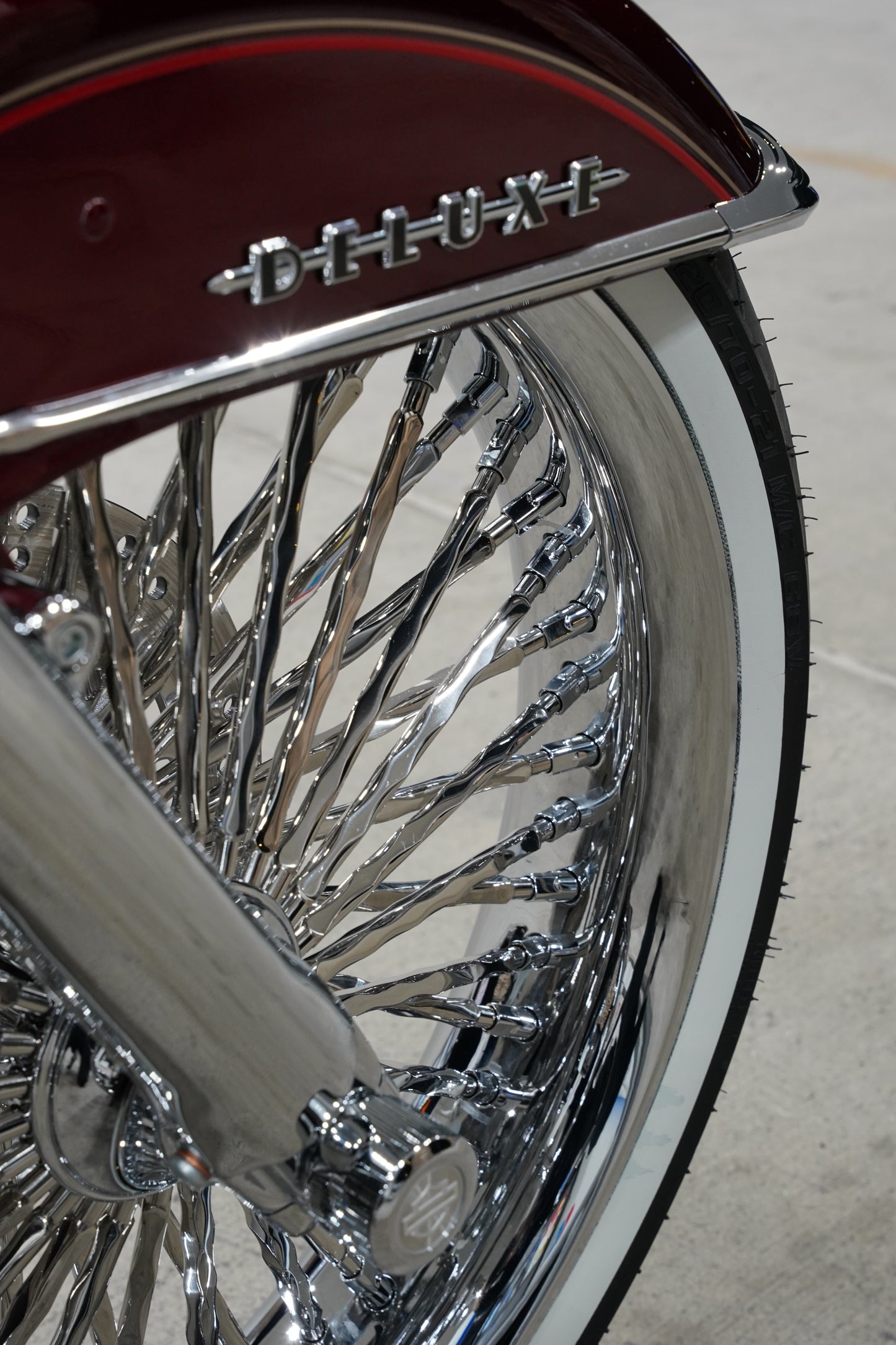 Softail Chrome Smooth Lip with Twisted Spokes