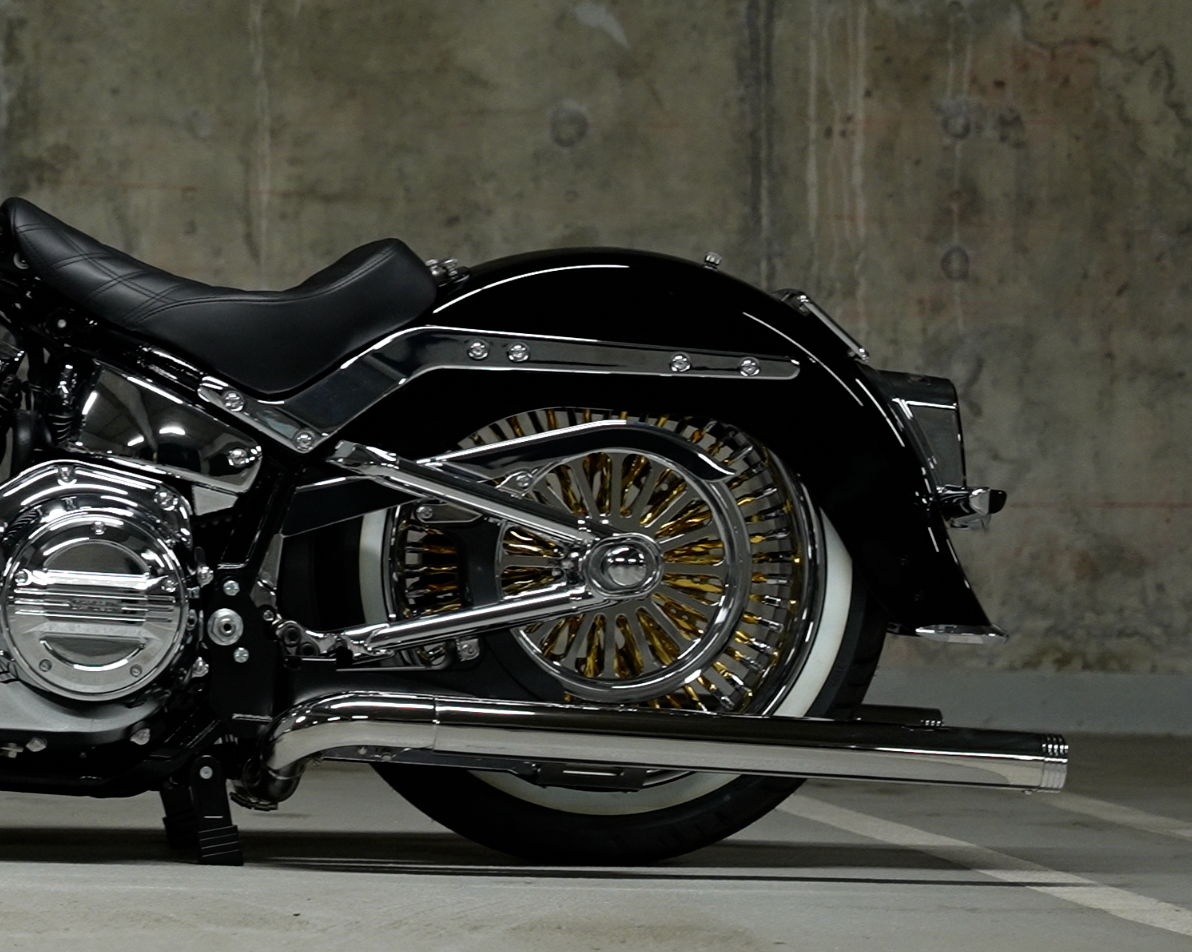 Softail Chrome Smooth Lip with Gold Plated Twisted Spokes