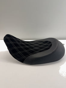 Custom Black Diamond Stitch Solo Seat – Harley Touring 2008-2023