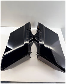 Harley-Davidson Stretched Saddlebags with Speaker Lids – Black