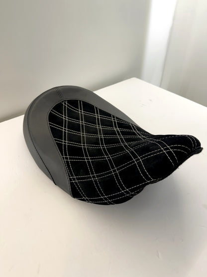 Custom Black Diamond Stitch Solo Seat – Harley Touring 2008-2023