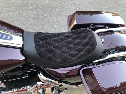 BAGGER SEAT